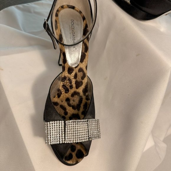 Dolce & Gabbana heels with ankle strap, and rhinestones in a bow - Picture 3 of 4